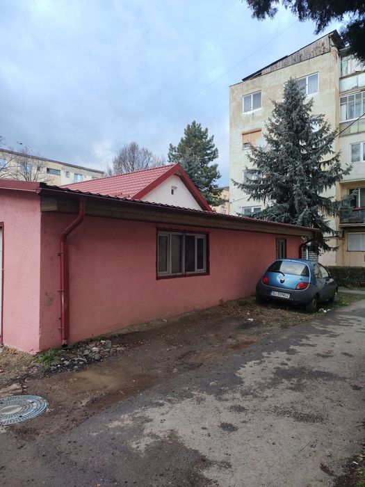 Dau in chirie spațiu pretabil pentru atelier