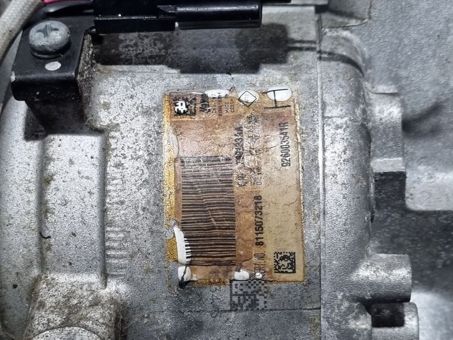 Compresor clima Dacia Duster II 1.6 Benzina 2018 - 2021 H4M 738 (1306) 926003541R