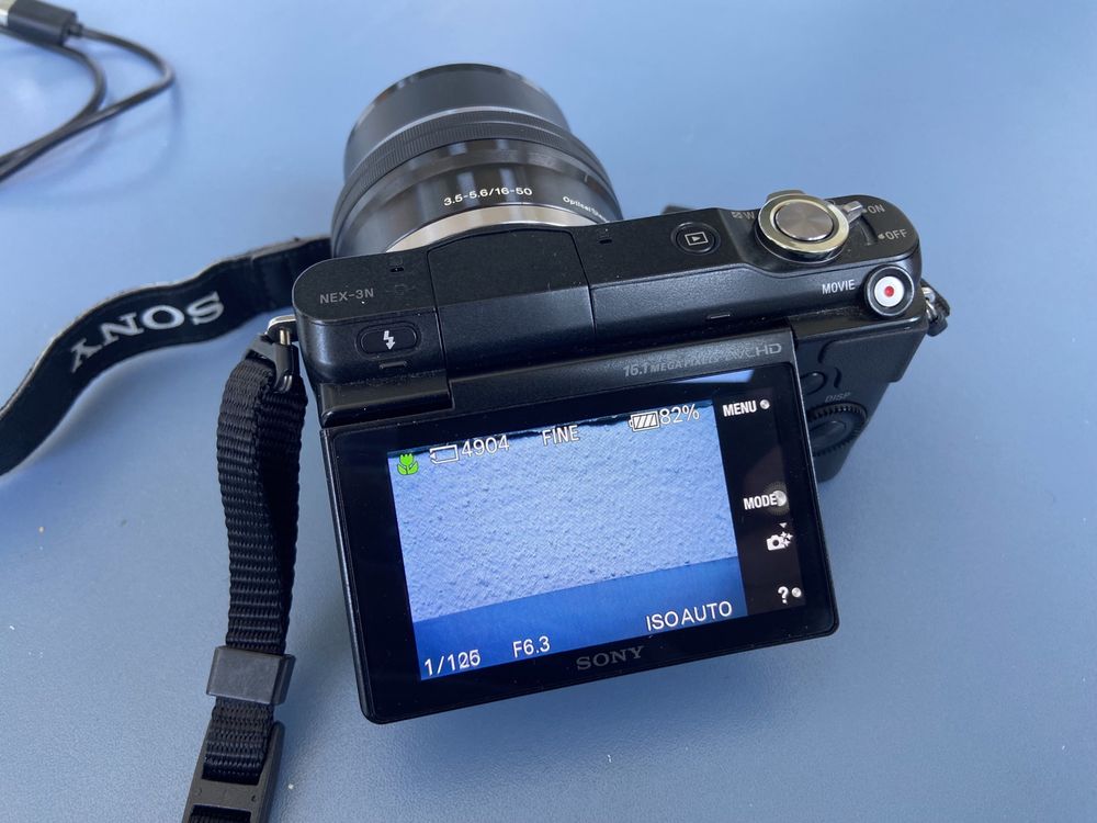 Sony Nex 3 с обектив 16 - 50 мм