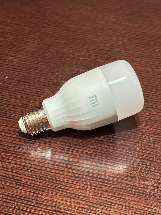 Умная лампочка Xiaomi