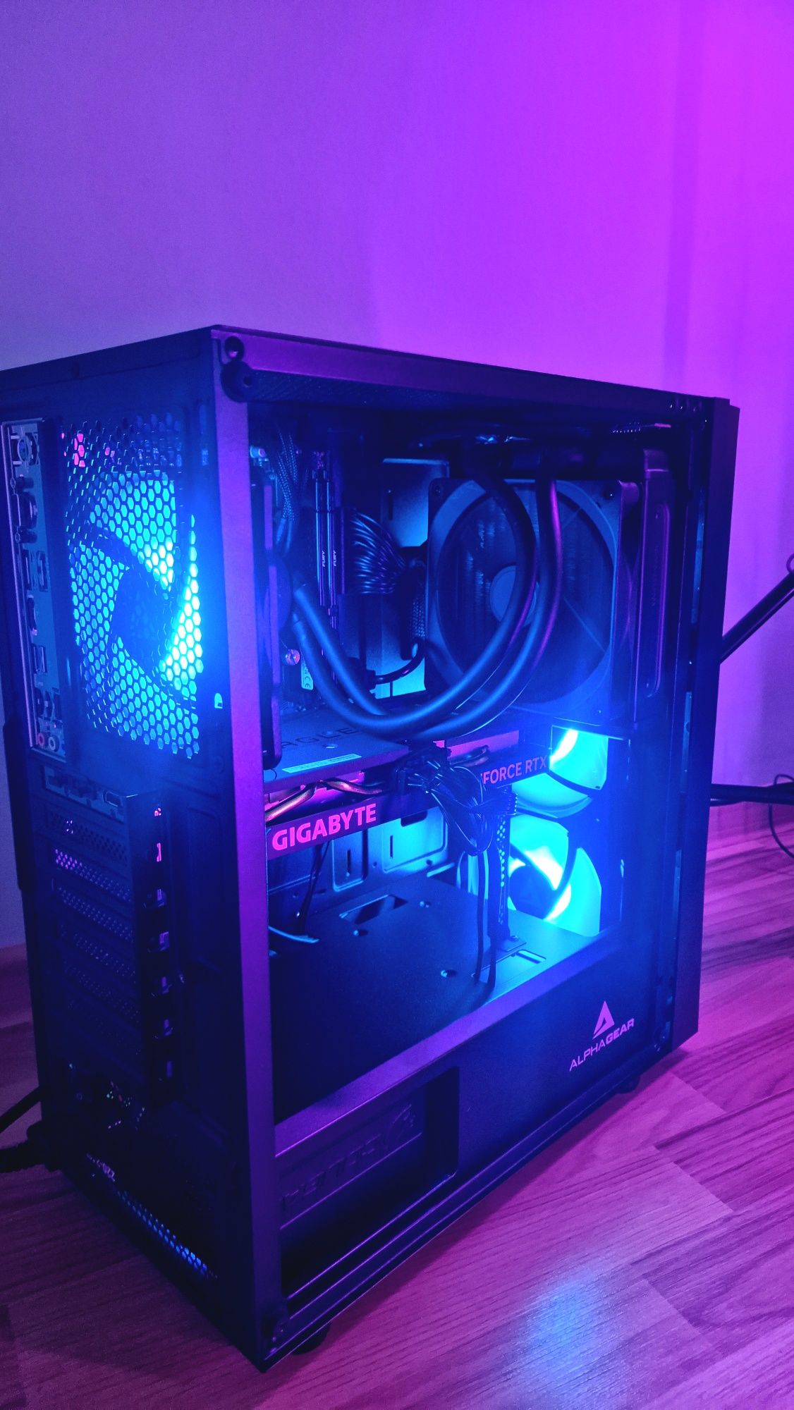 Vand PC Gaming i5 12400F | RTX 4060 8gb | 32gb DDR5 | 1TB SSD | NOU