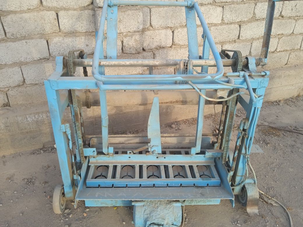 Ishlab turibdi vibratori 35 voltda ishlaydi 35×17 razmerda