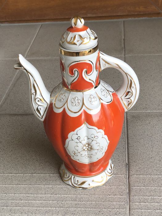 Продаю все из серванта б/у в отличном состоянии.