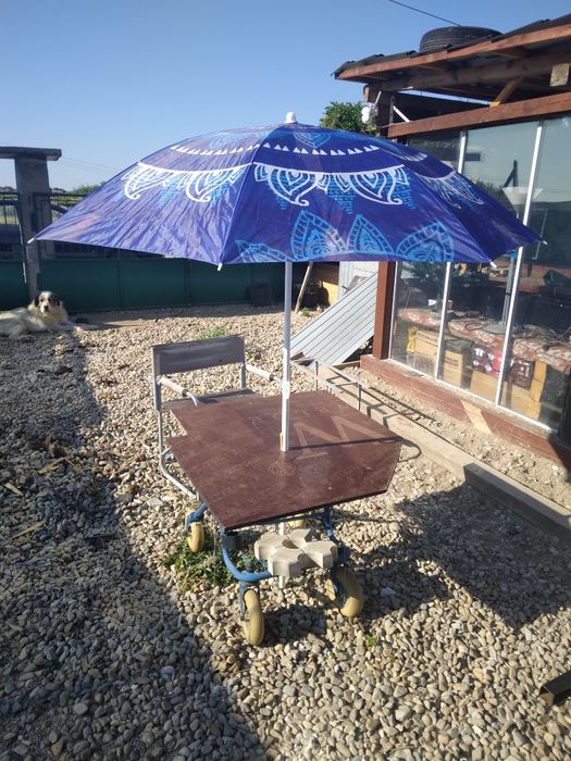 Masa gradina terasa pe roti