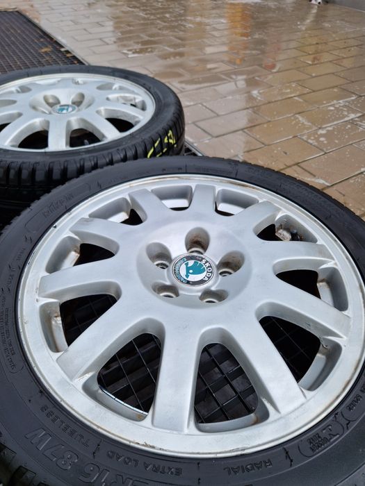 Jante aliaj Skoda R16  cu cauciucuri Riken 205/45/R16