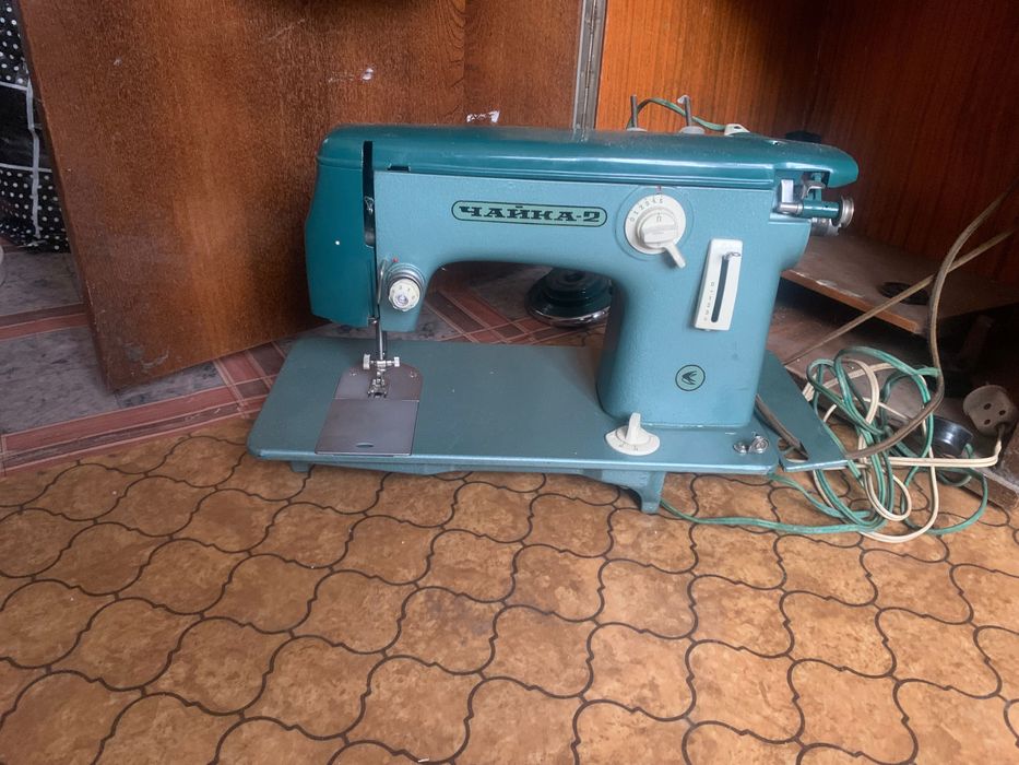 Швейная машинка Чайка 2 на запчасти