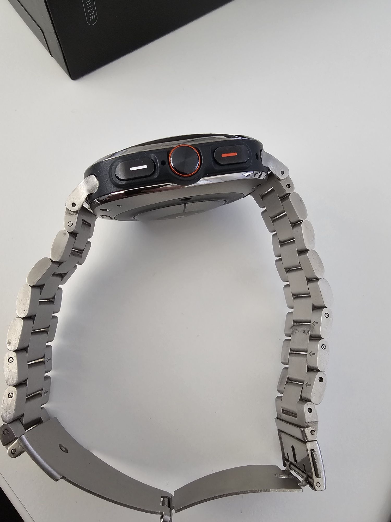 Samsung Galaxy Watch Ultra Titanium Silver