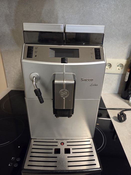 Кафе автомат Saeco Lirika