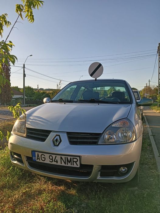 Renault symbol 2007
