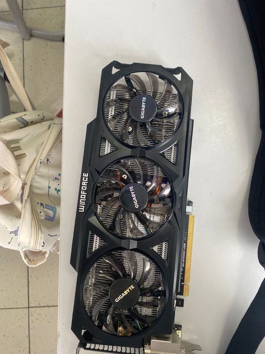 Продам gtx 760 3 винтовую