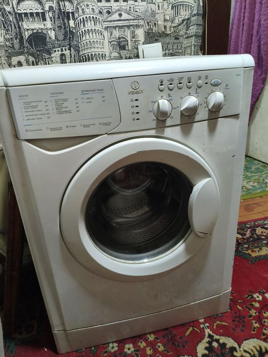 Стиральная машина Indesit