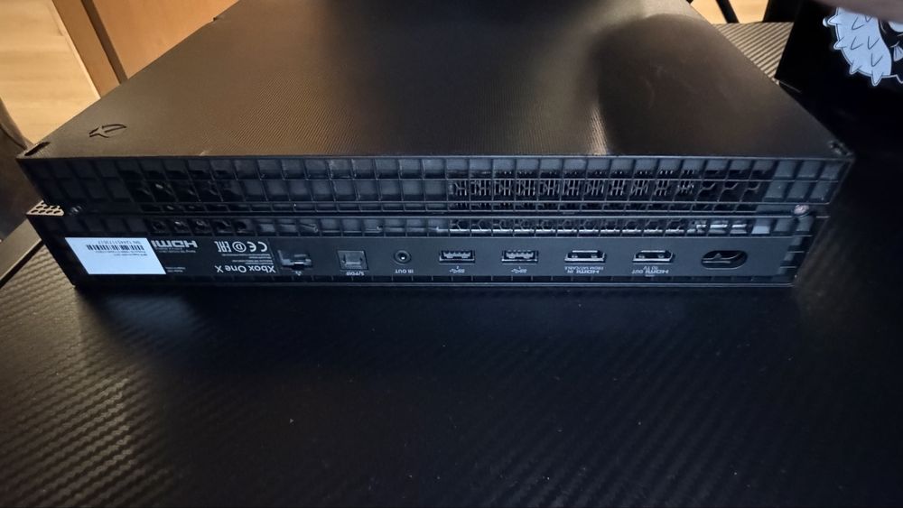 Vand xbox one x 1tb