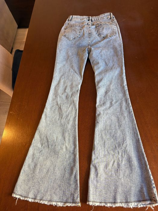 Разкроени дънки от Shein