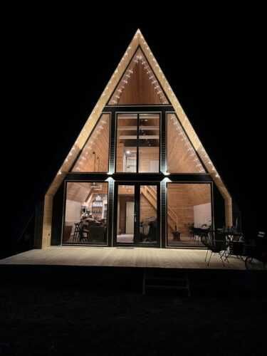 Case si cabane din lemn A-Frame