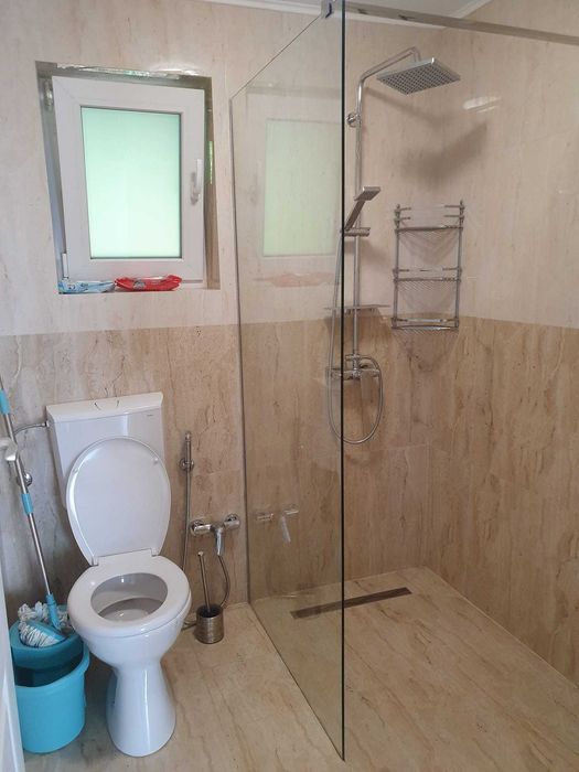 Descriere: 
Proprietar închiriez casă parter în Maracineni -Argeselu