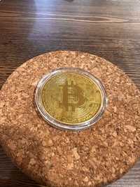 Декоративна bitcoin монета