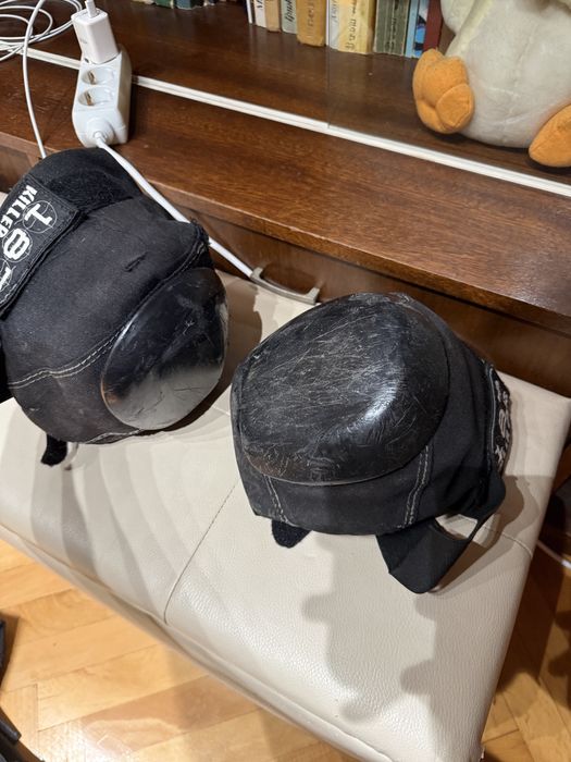 Наколенки, каски и налакътници