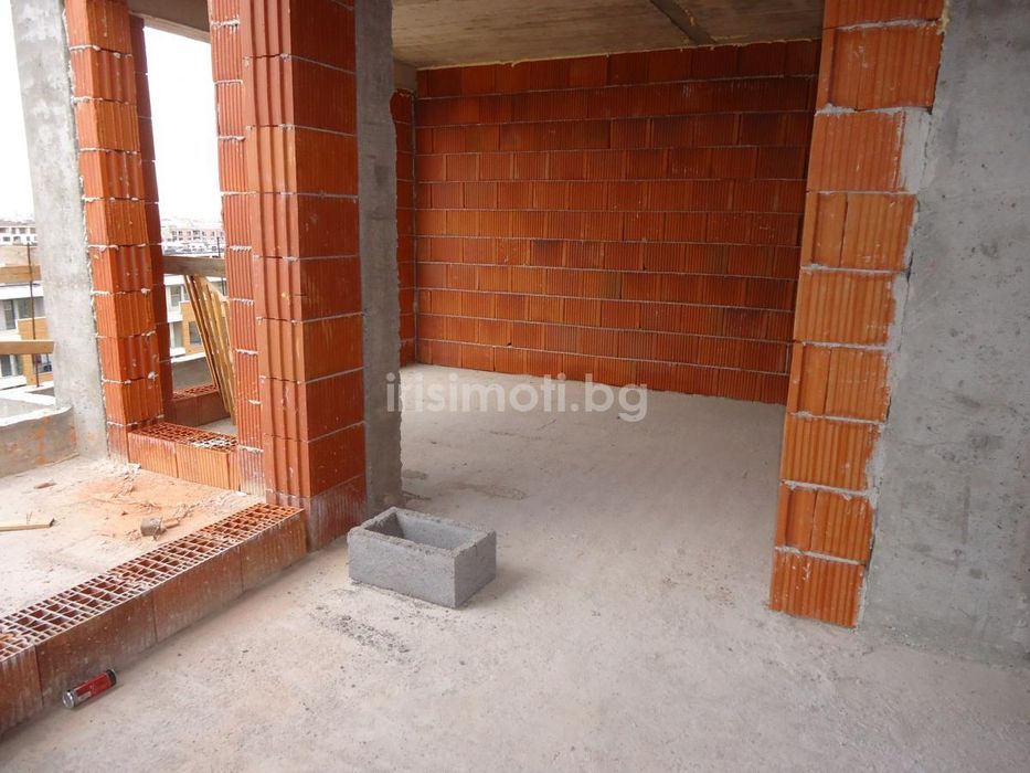 Продава , €179000, 93кв.м. в Студентски град