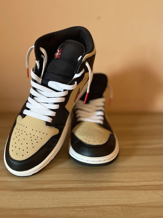 Jordan 1 Mid Tartan