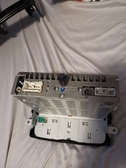 Radio casetofon Dacia Logan 2