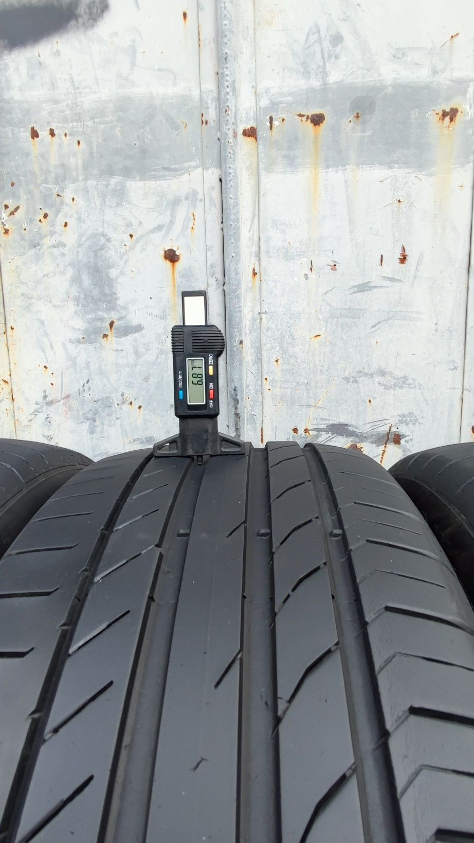4бр. летни гуми 235/55/19  Continental Conti Sport Contact 5