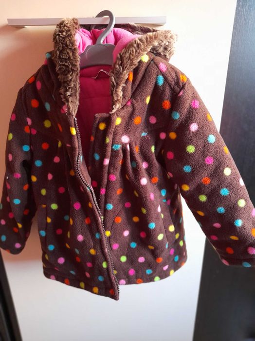 Детски якенца и зимен космонавт