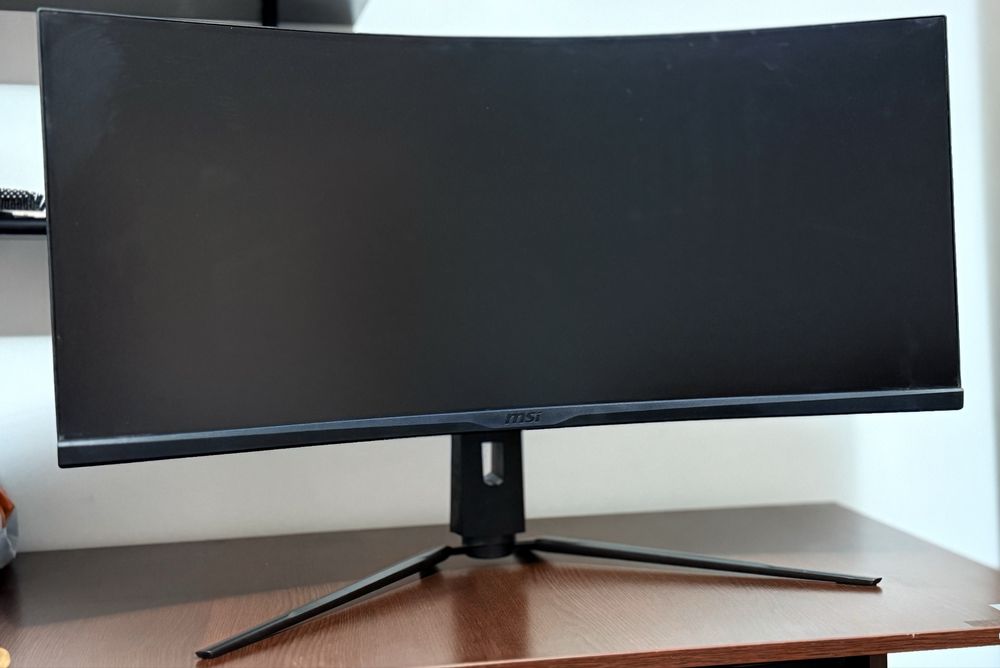 Monitor Gaming Curved MSI MPG Artymis 343CQR 34” – 165Hz, QHD