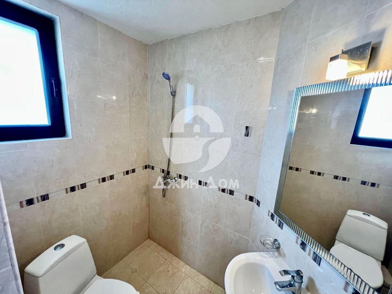 Продава се Двустаен апартамент в с. Кошарица, Област Бургас - 65 кв.м за 993 €/кв.м - Снимка #8