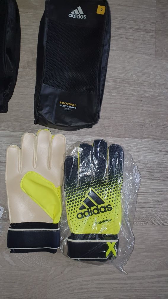 Вратарски ръкавици Adidas Uhlsport Sondico Reusch