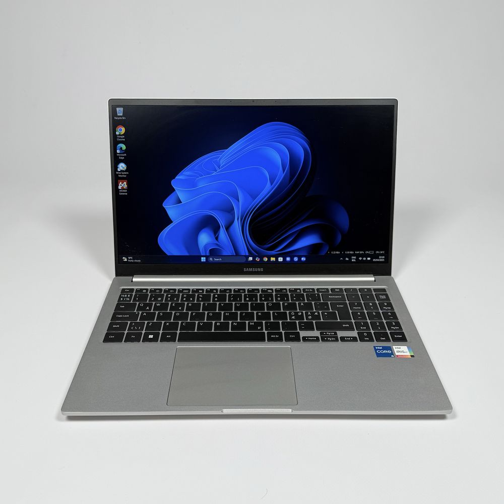 Лаптоп Samsung Galaxy Book 3/15,6” IPS/i5-1335U 10x4,60GHz