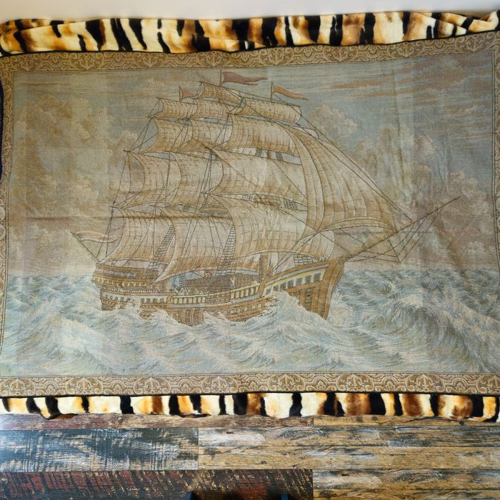 Vând carpete impecabile