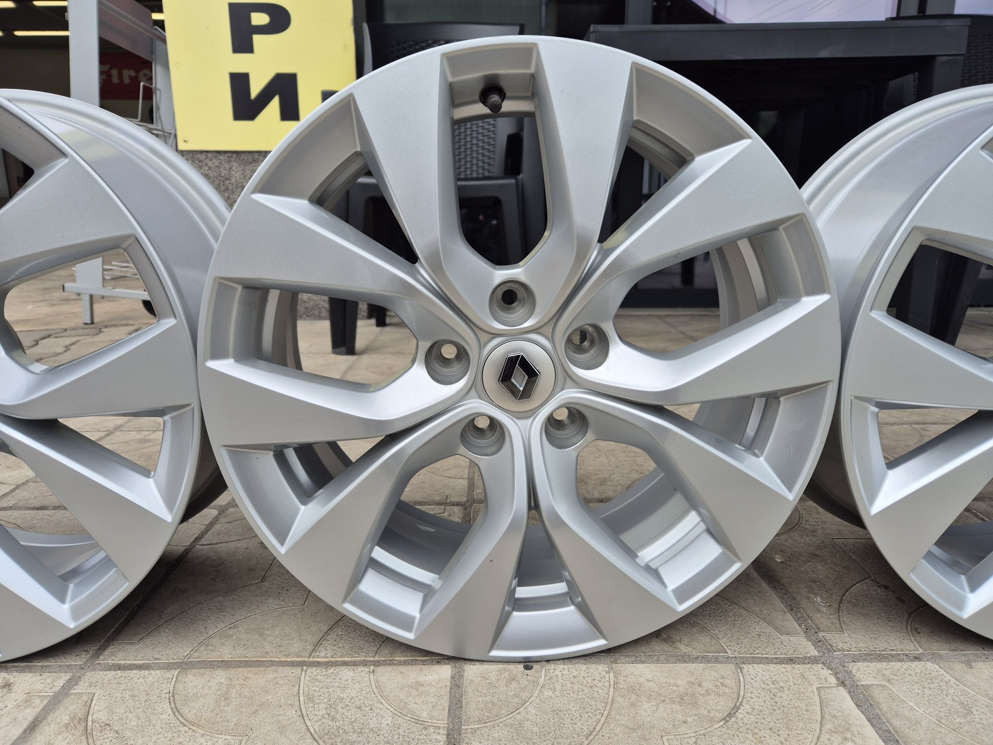 Оригинални Джанти Рено Аркана/Captur/Austral-17 цола/2019/5x114.3