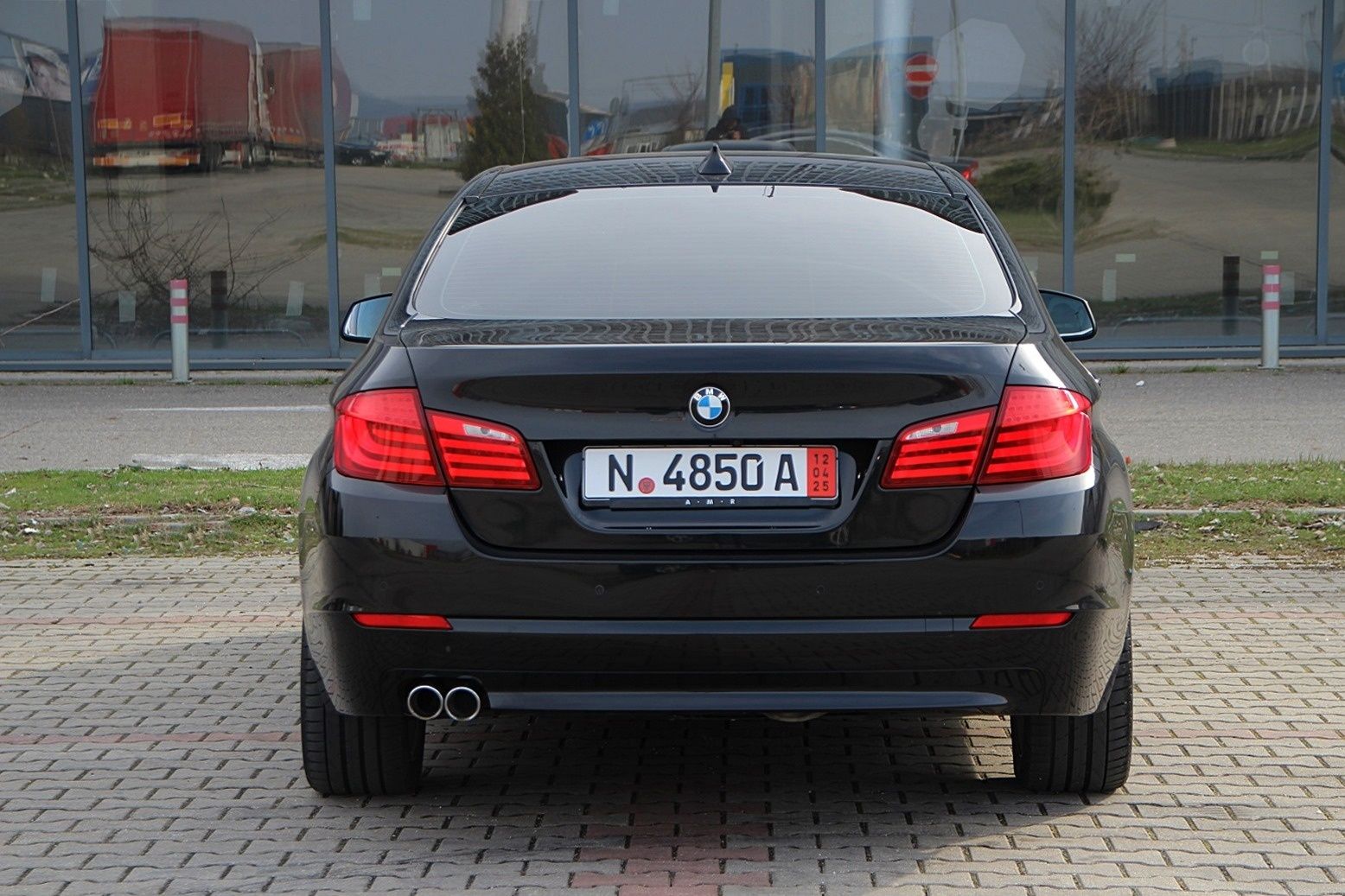 Vând BMW F10. 520