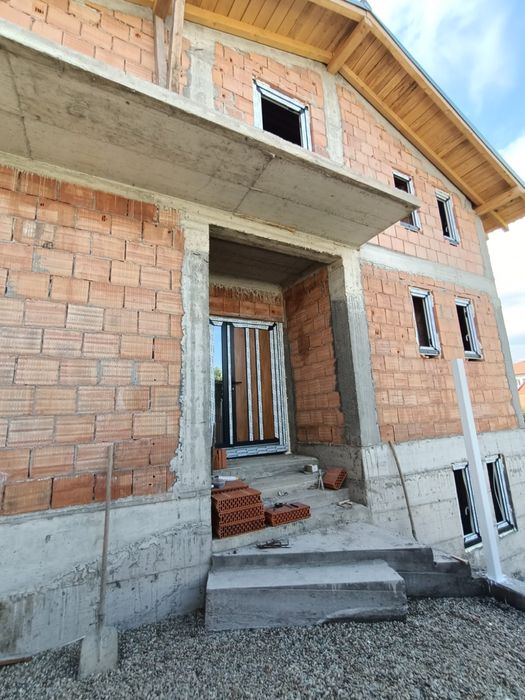 Casa in rosu Gh.Doja centru