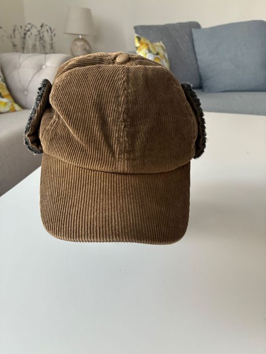 Мъжка шапка от Zara