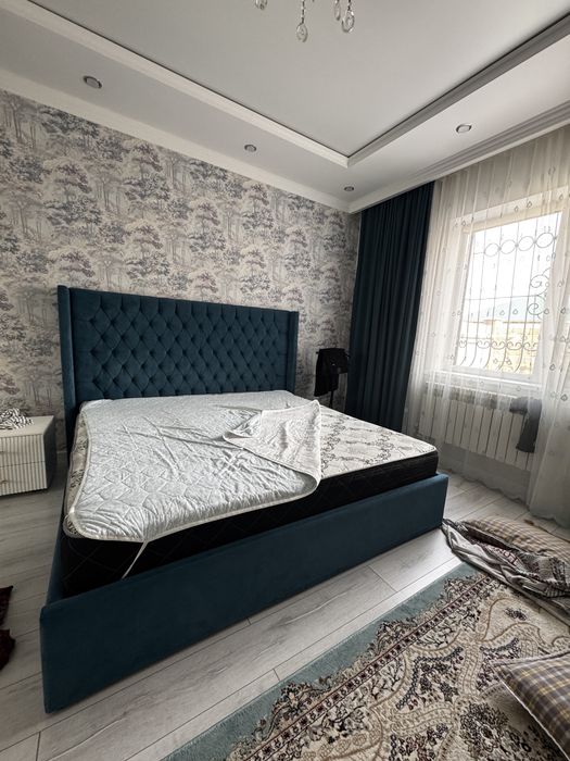 Двухспальная кровать размера King Size