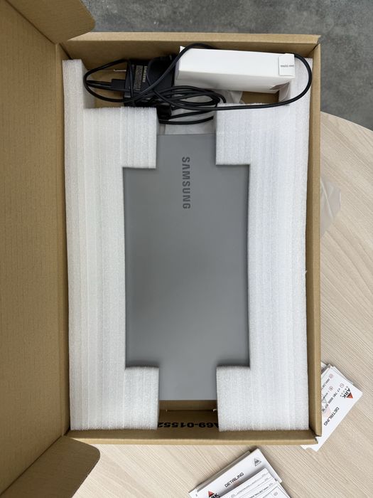 Chrome book samsung satin gray