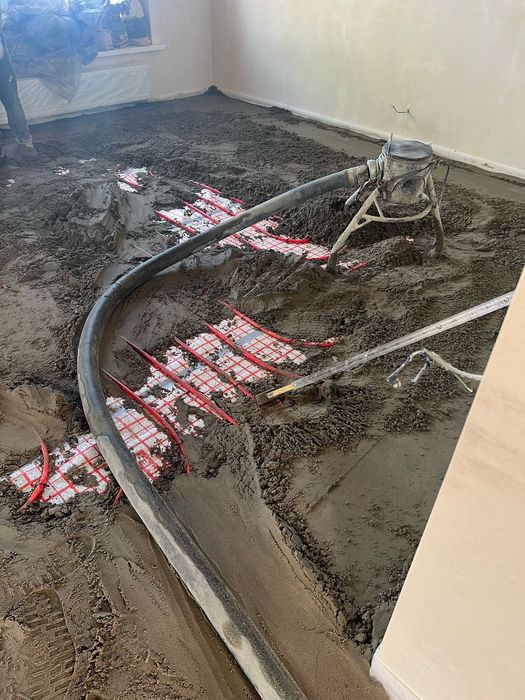 Сухой полусухой стяжка