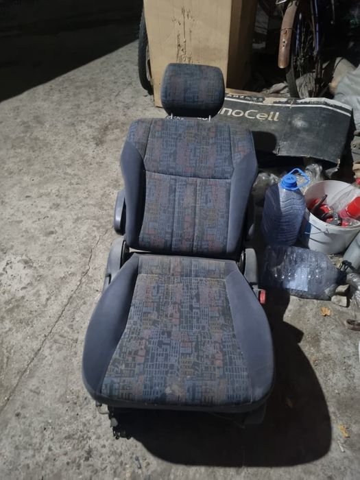 Продам сиденье от TOYOTA PICNIC
