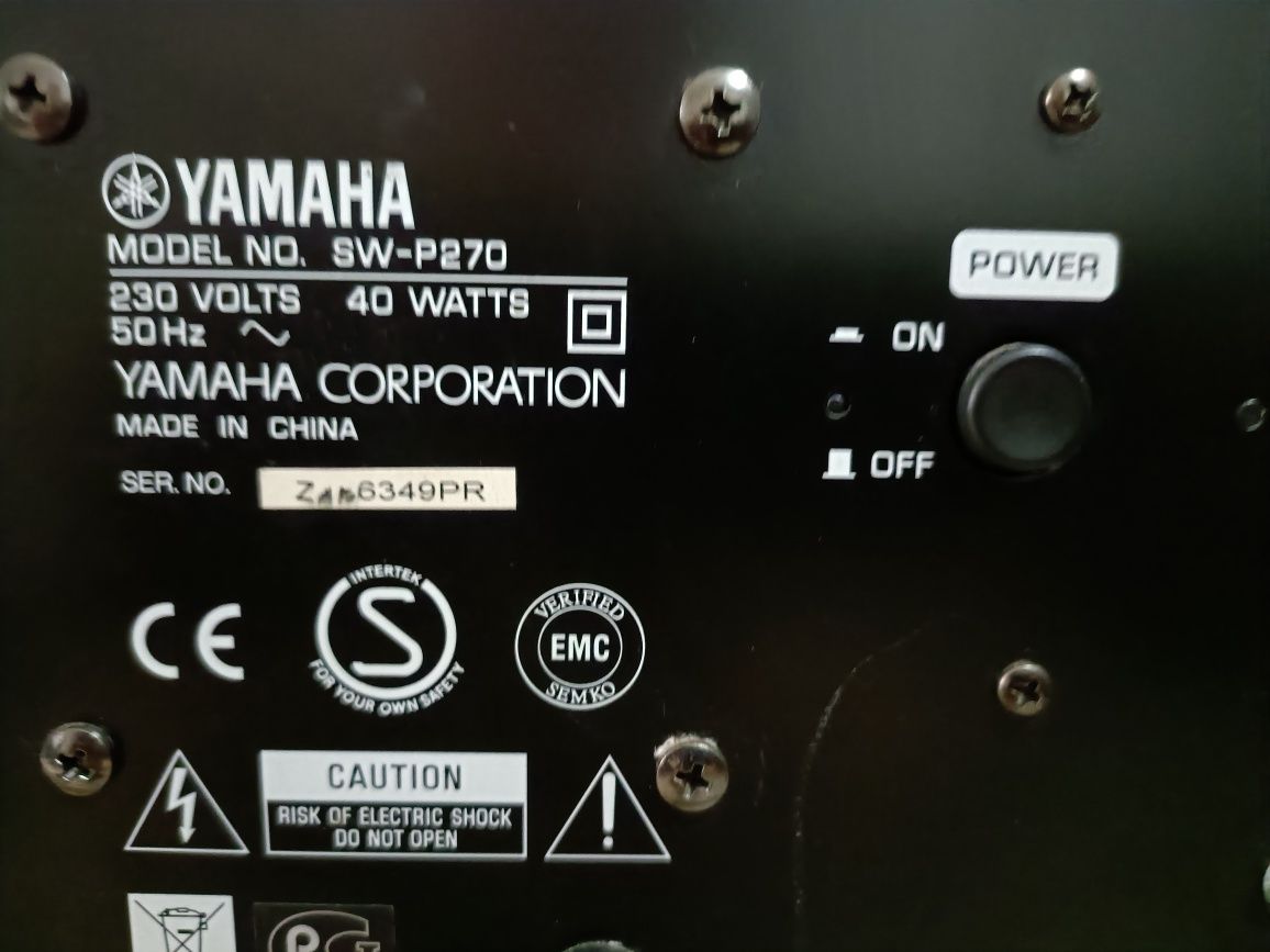 Yamaha SW P 270, subwoofer activ perfect funcțional, bas foarte bun!
