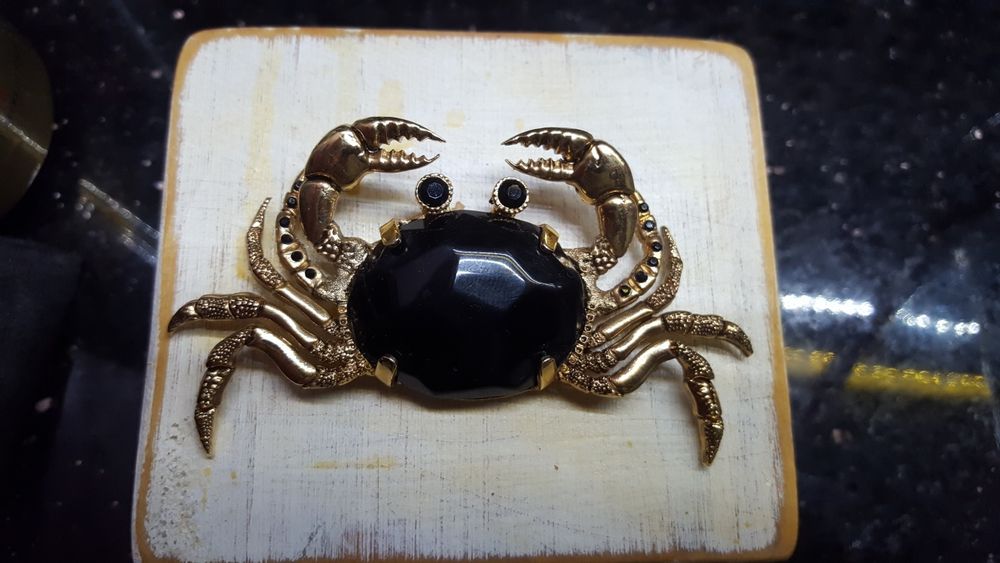 Brosa Gazami Crab by tria alfa (iulia albu)