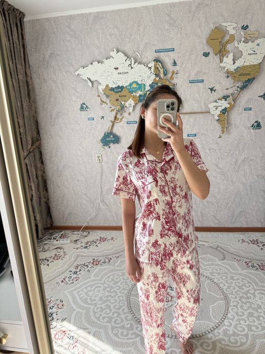 Пижамы новые.