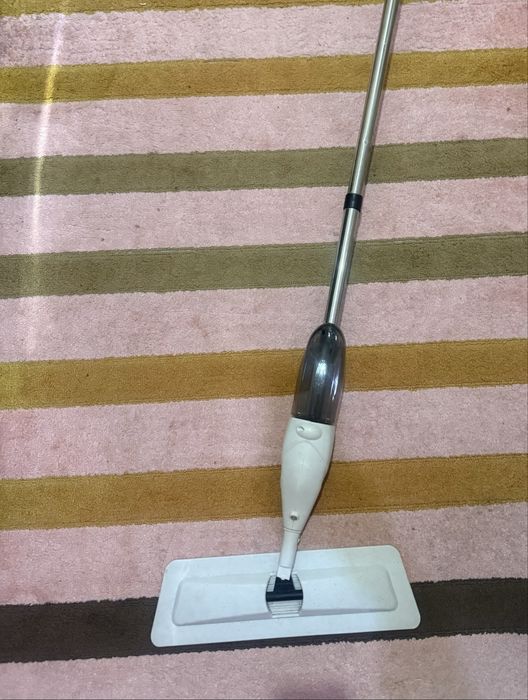 Отдам за 4500 Швабру с распылителем + ковровую дорожку