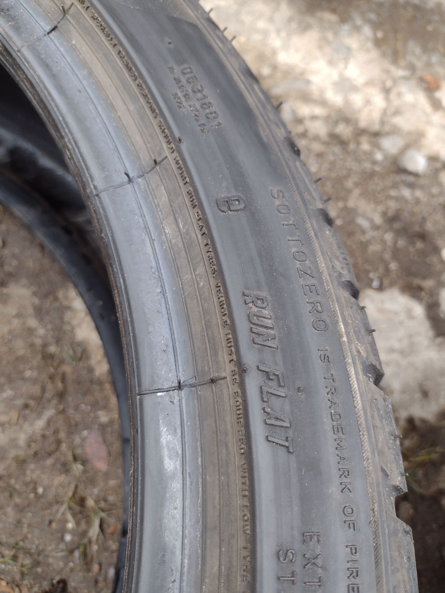 Перфектни 2бр.225/40/19 Pirelli Sottozero dot3619