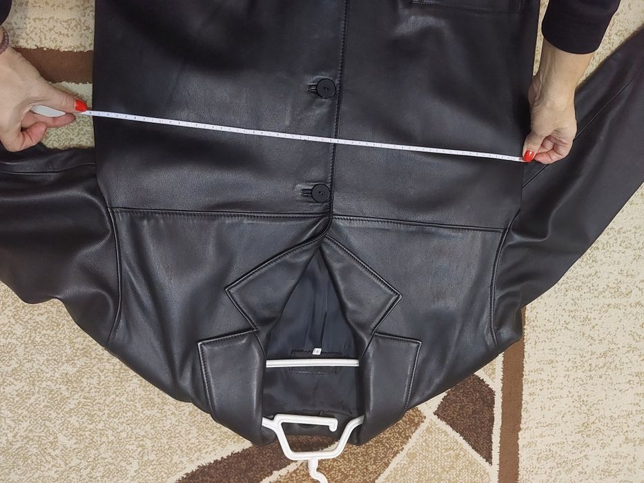 Vand haina de piele barbati marimea 50
