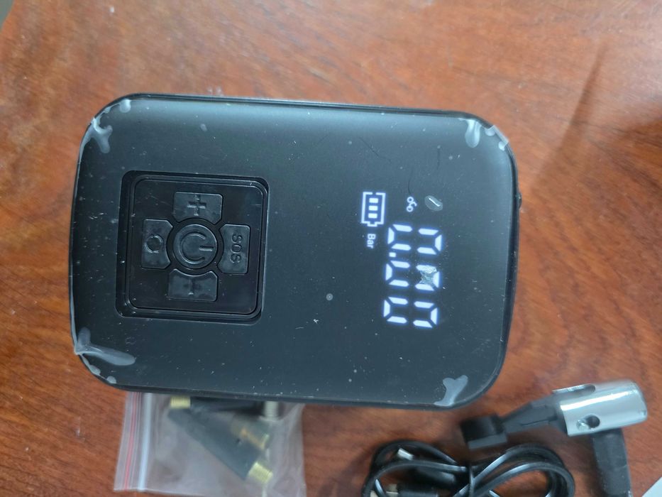 Compresor de aer portabil, Cozevdnt, 150 PSI, 3600mAh, cu display LCD