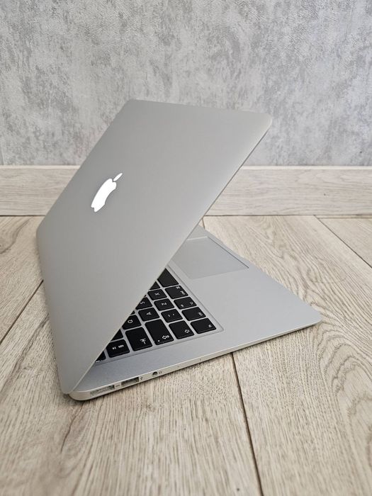 Лаптоп MacBook Air 13 2017 i5/8 RAM/128GB БЕЗПЛАТНА ДОСТАВКА!