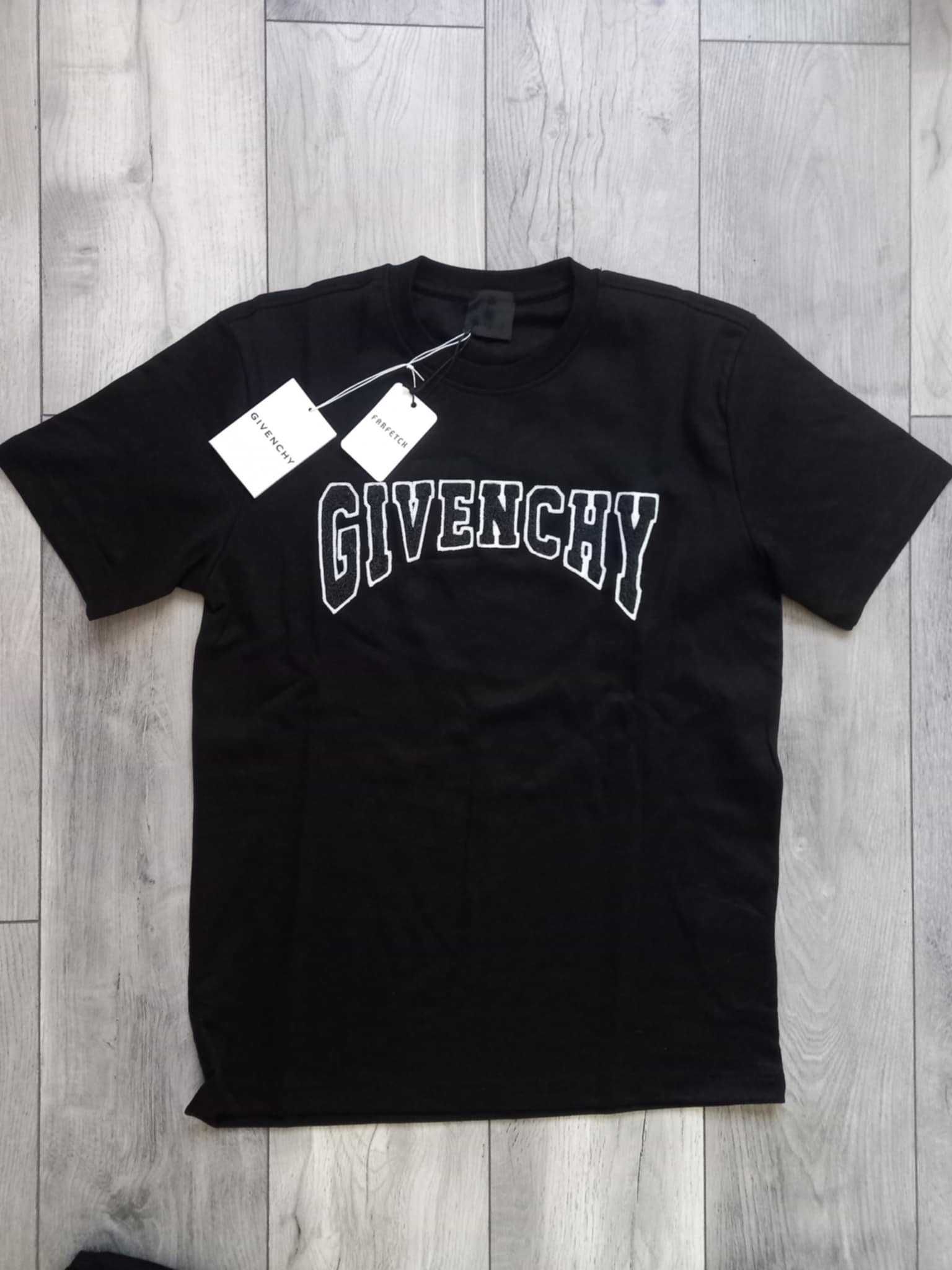 Givenchy - спортен екип размер М и ХЛ