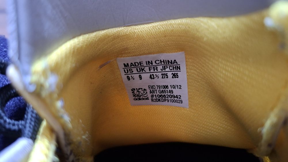 Маратонки ADIDAS Traxion