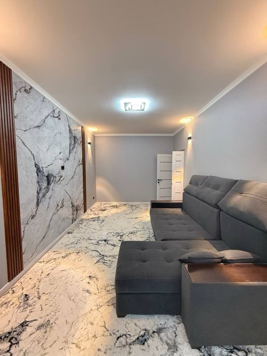 Продаётся 2 комнатная на Карасу